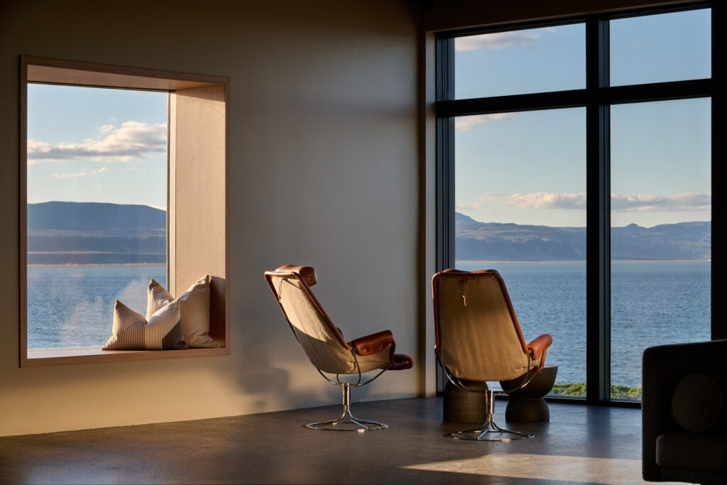 Black Sand Hotel | Studio CAPN