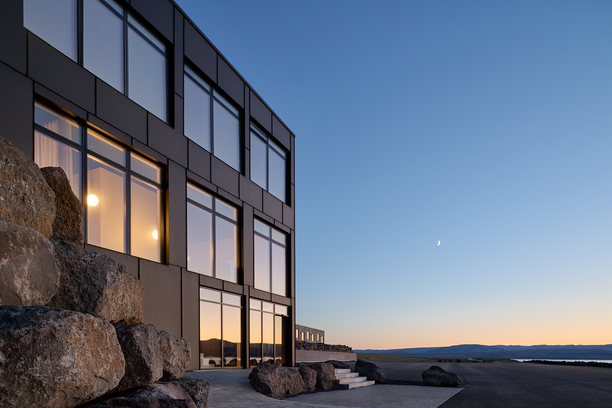 Black Sand Hotel | Studio CAPN