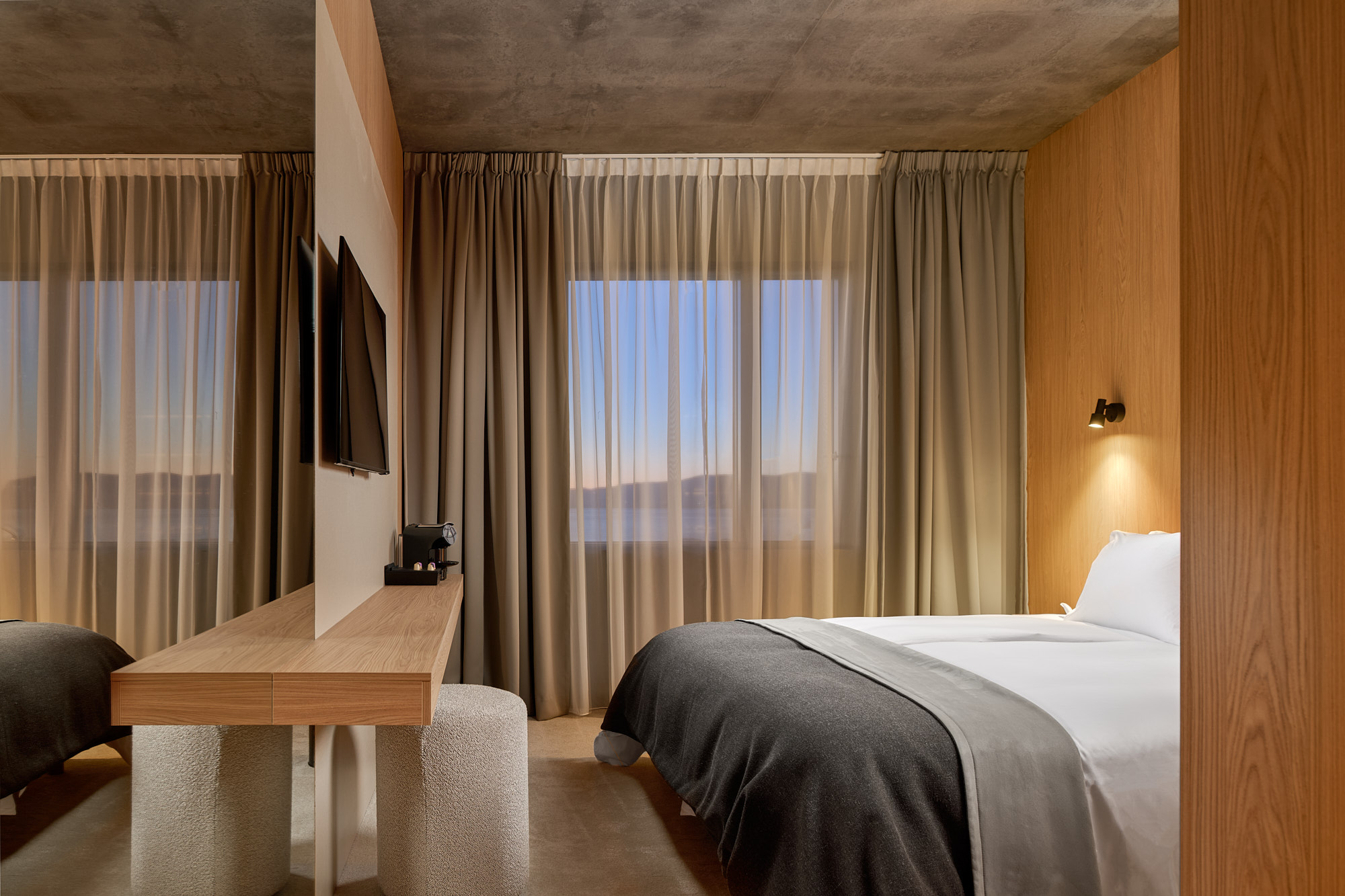 Black Sand Hotel | Studio CAPN