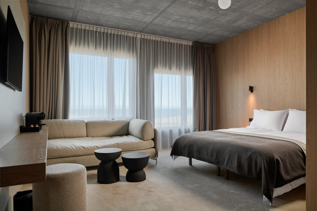Black Sand Hotel | Studio CAPN